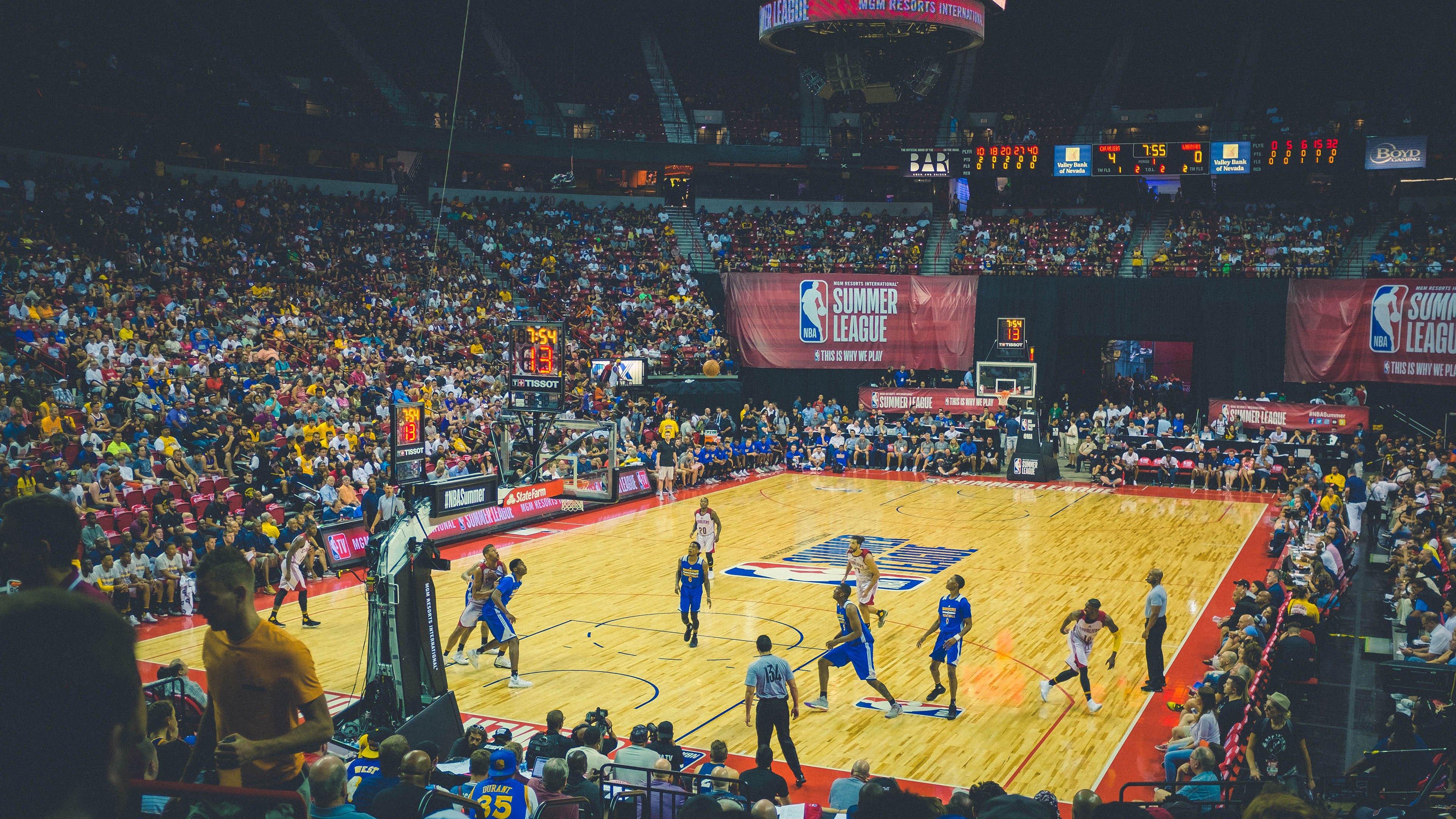 智能青训装备在行业内逐步推广，助力青少年技能快速突破，2020年智能训练